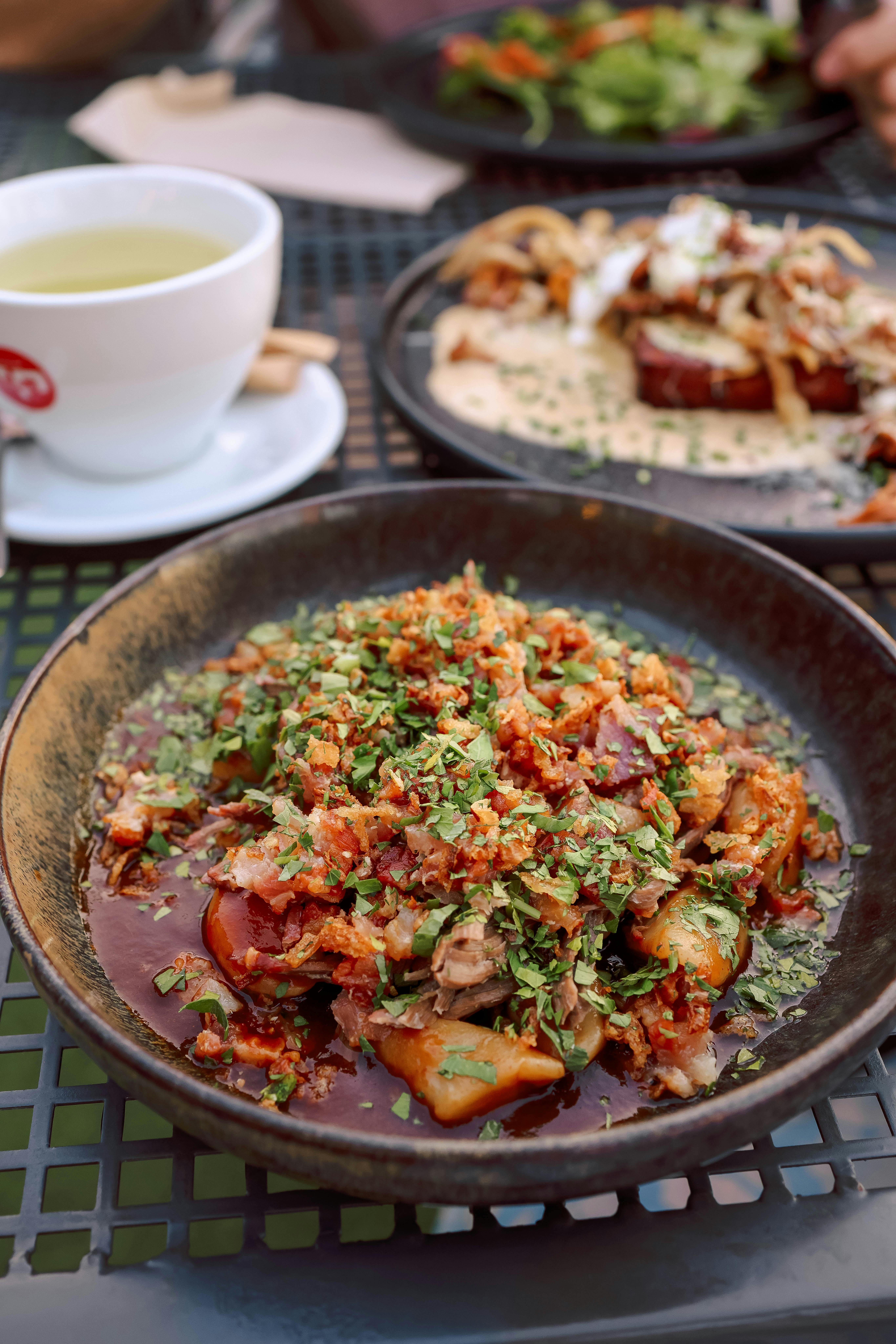 <strong><span style="font-weight: 700;"><span color-type="color" style="color: #b55f2d;"><strong>Тирольские пельмени&nbsp;</strong></span></span></strong><br>